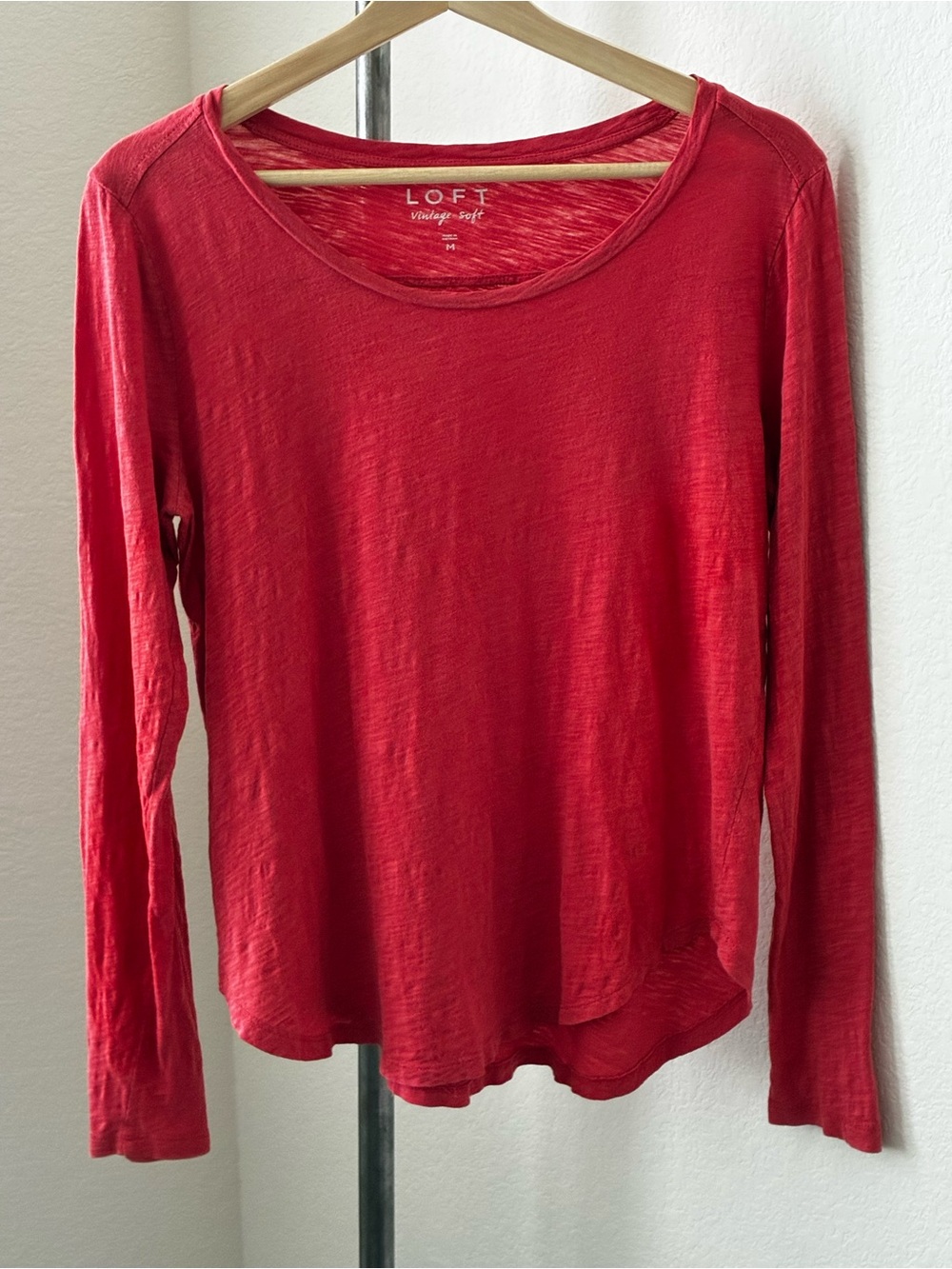 Bundle of 2 Loft sz M T Shirts Cotton and Linen Coral Heather Grey - Picture 2 of 8